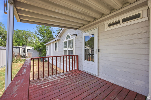29 W Grover St, Layton, UT 84041 — photo 4