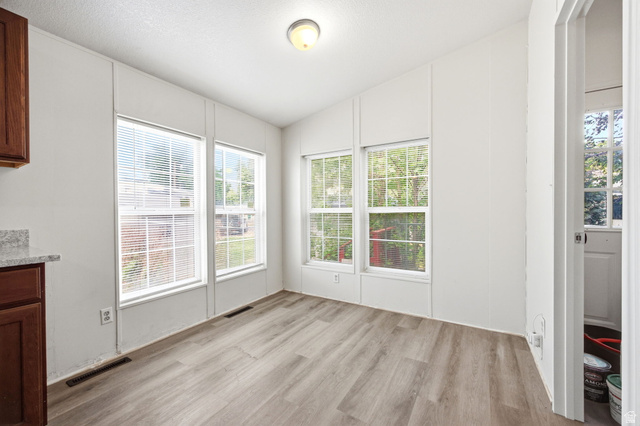 29 W Grover St, Layton, UT 84041 — photo 12