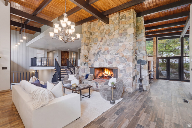 5273  Winchester Ln
                     MLS #2175416