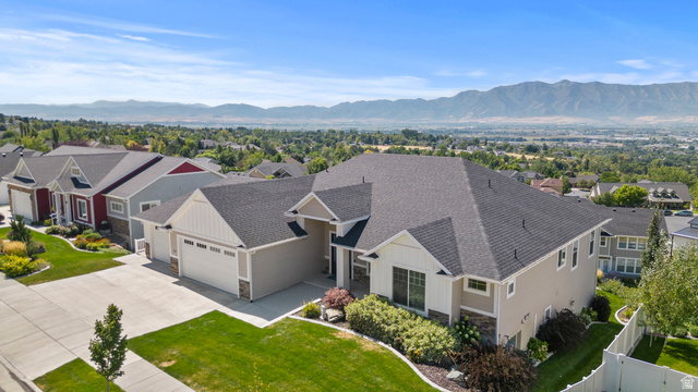 73 N Sherwood Dr, Providence, UT 84332