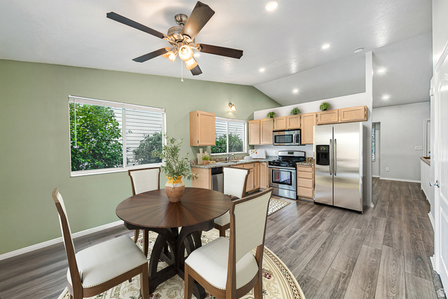 8277 S 560 E, Sandy, UT 84070 — photo 9
