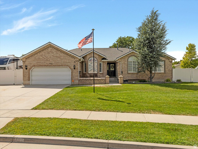 9886 S Presidential Dr
                     MLS #2175515