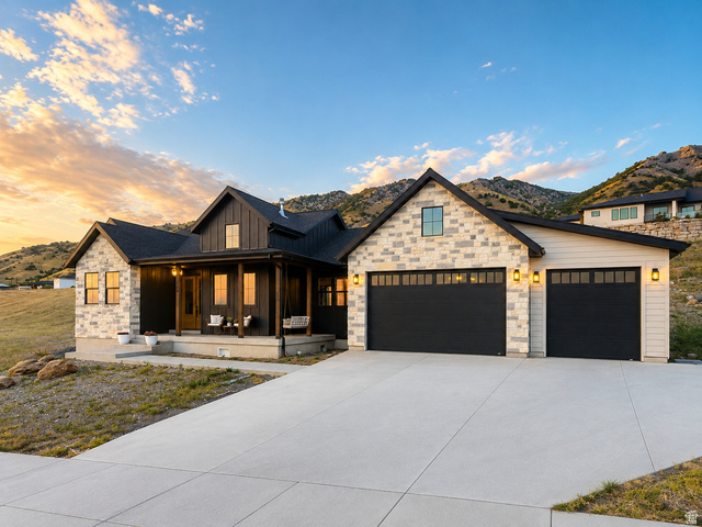 170 N Sherwood Dr
                     MLS #2175611