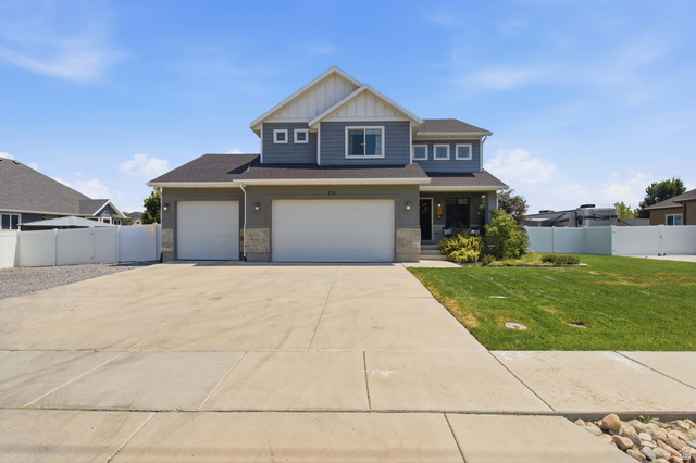 731 S 2300 W
                     MLS #2175621