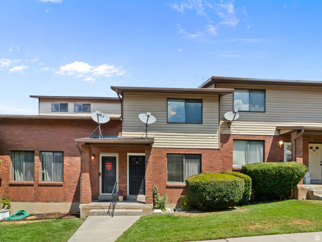 1113 Country Hills Dr #B2, Ogden, UT 84403