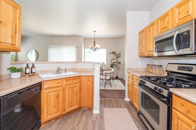 6643 W Ivy Gable Dr, West Jordan, UT 84081 — photo 12