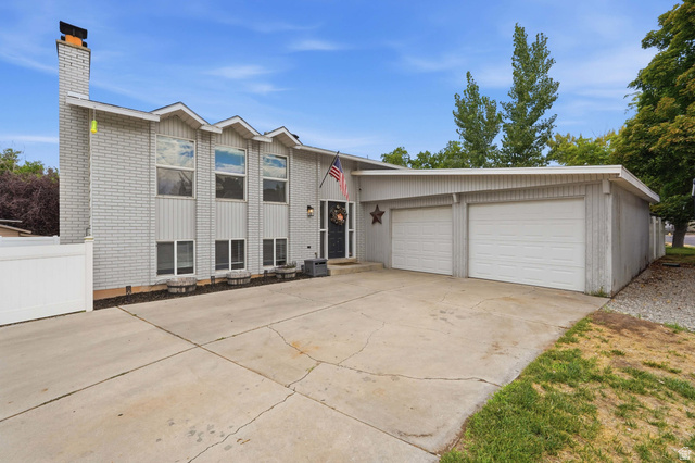 914 W 2600 N
                     MLS #2175662