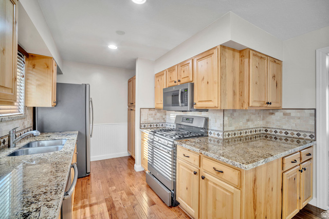 6675 S Cyclamen Dr, West Jordan, UT 84081 — photo 5