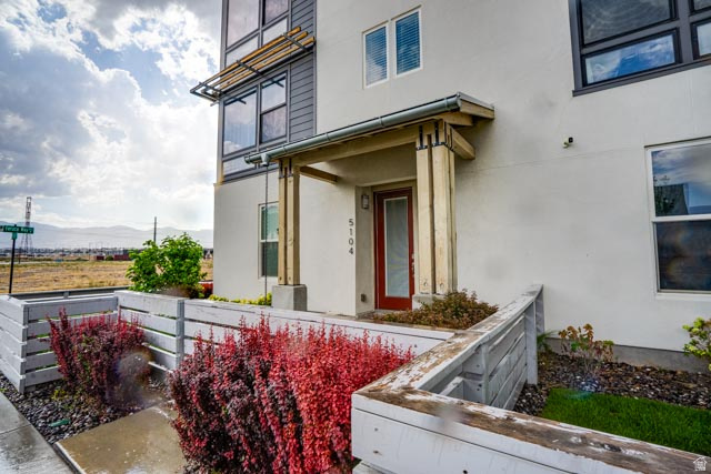 5104 W Putney Hill Rd, South Jordan, UT 84009