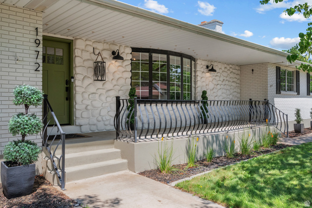 1972 W Teton Dr
                     MLS #2175776
