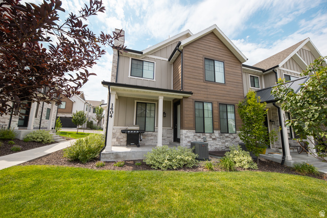 1404 E RUSTIC WOOD CT, Sandy UT 84092