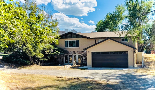 10585 N 6400 W
                     MLS #2175948