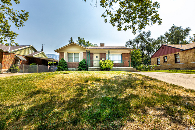 4044 S Liberty Ave
                     MLS #2176024