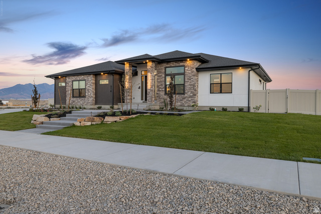 614 E SHELLEY LN #215, Grantsville UT 84029