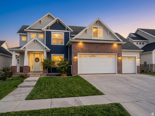 154 E Zinfandel Ln
                     MLS #2176093