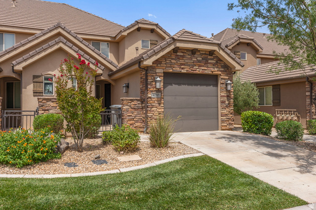 4257 E Razor Dr
                     MLS #2176136