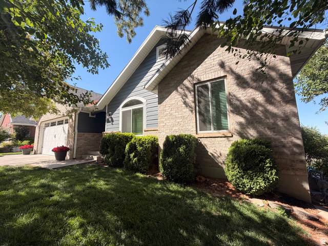 774 E 1150 N
                     MLS #2176267