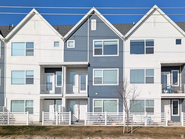 1057 E Batten St #1059
                     MLS #2176273