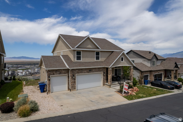 452 S Sunset Ridge Dr
                     MLS #2176296