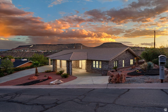 339 W Sandstone Cir
                     MLS #2176324