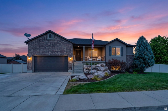 3562 W 1840 S
                     MLS #2176328