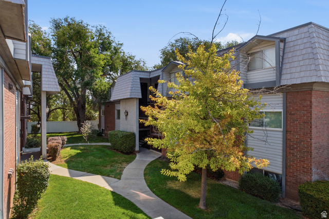 1662  Willowbrook Dr
                     MLS #2176331