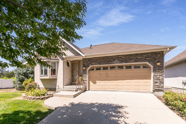 625 N Redwood Rd #12
                     MLS #2176489