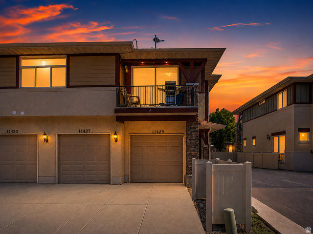 11429 S Oakmond Rd
                     MLS #2176511