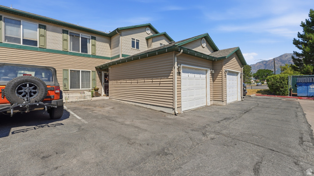 858 E 760 N
                     MLS #2176536