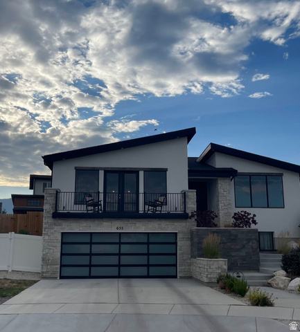 655 E Oliver Rd
                     MLS #2176540