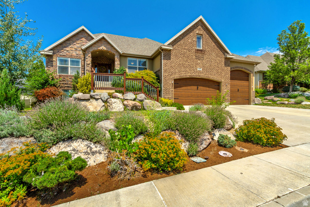 1074 W 2650 N
                     MLS #2176595
