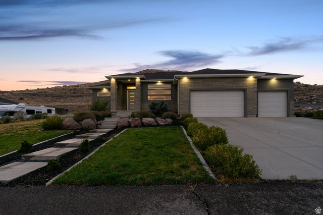 2891 E Sunset Dr
                     MLS #2176655
