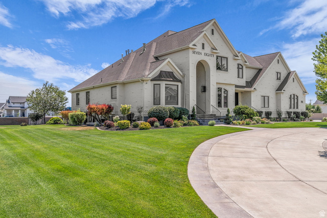 780 N 2375 W
                     MLS #2176683