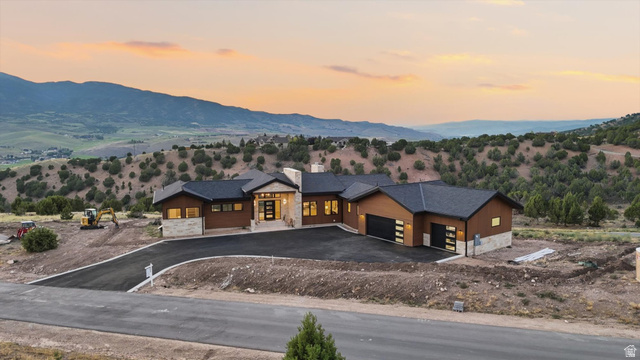 1144  Trail Ridge Dr
                     MLS #2176718