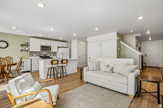 3767 S Gold Bank Dr
                     MLS #2176784