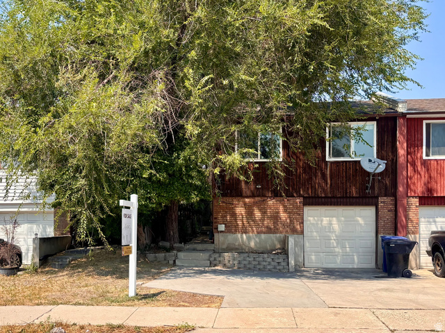 2216 W Heatherglen Dr
                     MLS #2176791