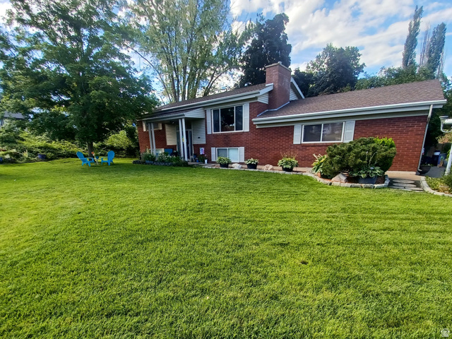 689 E Lavina Dr
                     MLS #2176859