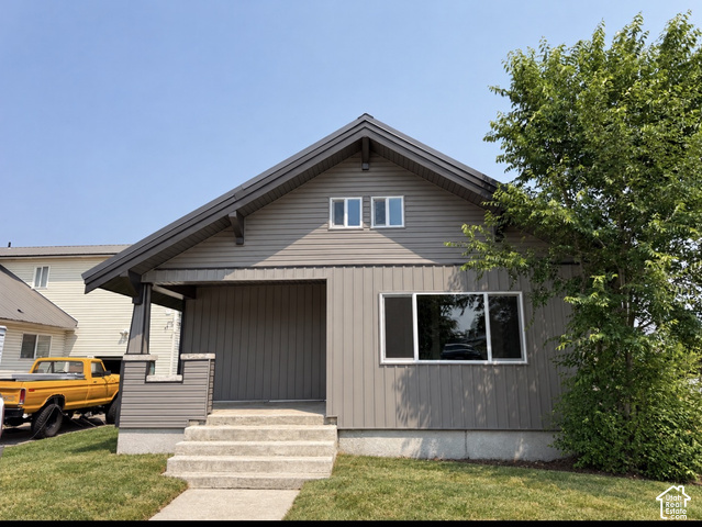 Main photo for 648  Lincoln St