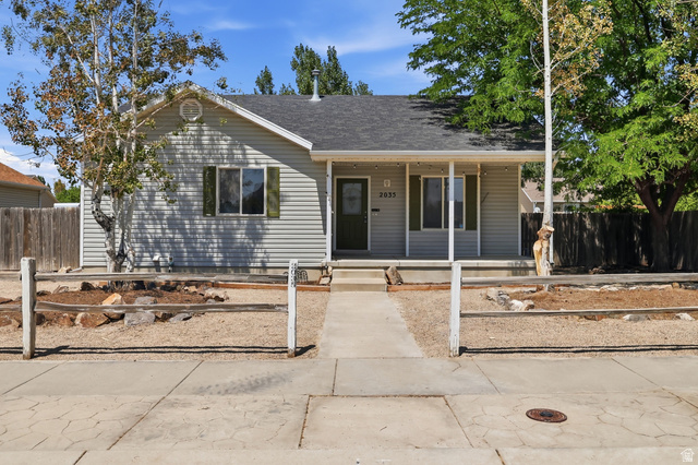 2035 E Weeping Willow Way
                     MLS #2176954