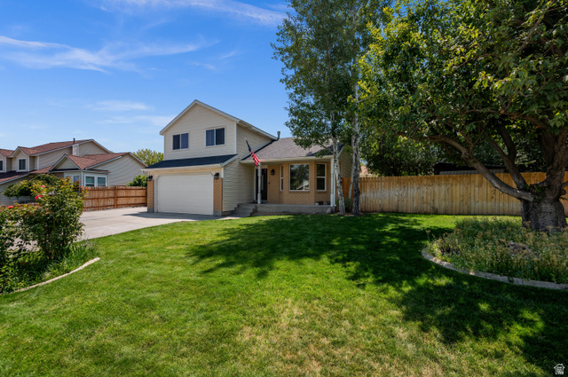 3947 W Donalbain St
                     MLS #2176980