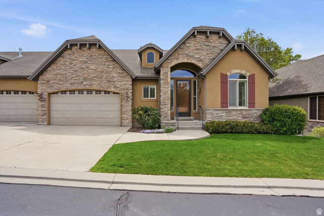 1832 E Peyton Ct
                     MLS #2177002