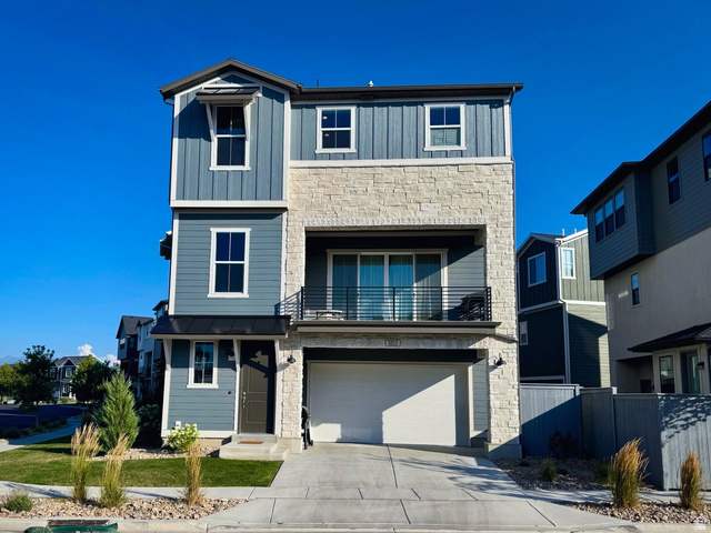 3853 W Red Clover Dr
                     MLS #2177017