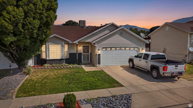 214  Meadow View Dr
                     MLS #2177198