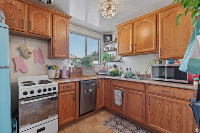 845 S Birch St., Clearfield, UT 84015 — photo 9