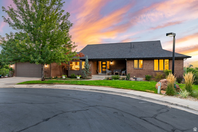 1683 Whispering Oaks Dr, Ogden, UT 84403