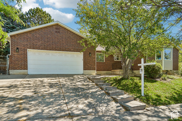 2112 N Sunset Dr
                     MLS #2177318