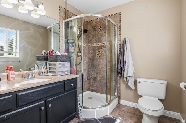 4744 S 3300 W, Roy, UT 84067 — photo 10