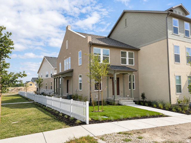 871 S Mathilda Dr #246
                     MLS #2177385