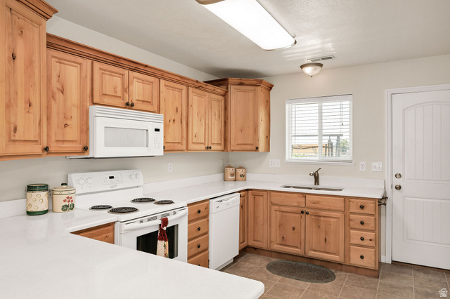 262 W 60 S, Hyde Park, UT 84318 — photo 8
