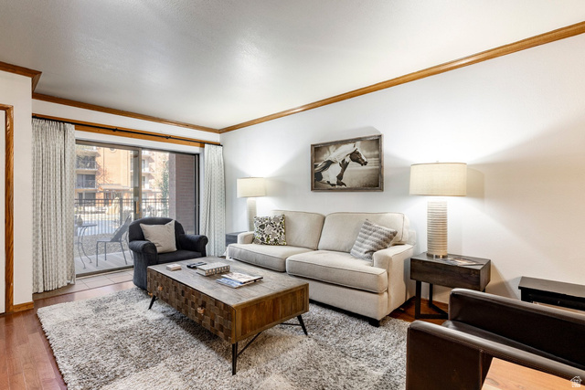 950  Park Ave #215
                     MLS #2177436